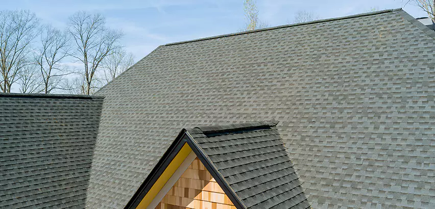 Replacing Vinyl Siding With Cedar Shingles in San Marcos